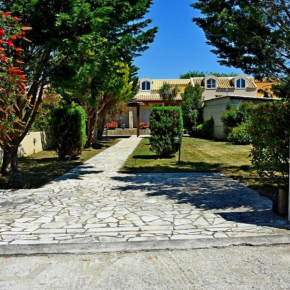 Galini Peroulades Corfu, Perouládes